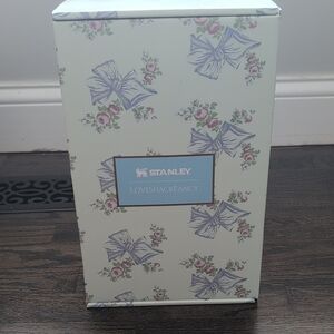 Brand New Stanley LoveShackFancy Blue Floral 40oz